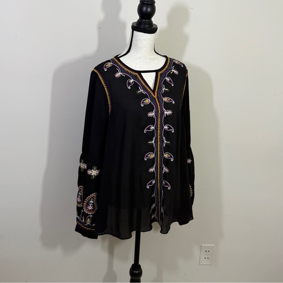 Sharagano Black Blouse sz XL  with Purple Embroidery - Picture 5 of 11